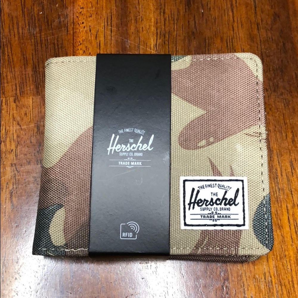 Herschel Wallet